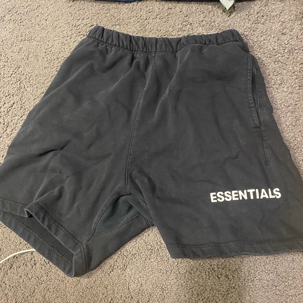 Essentials sweat pant used.
